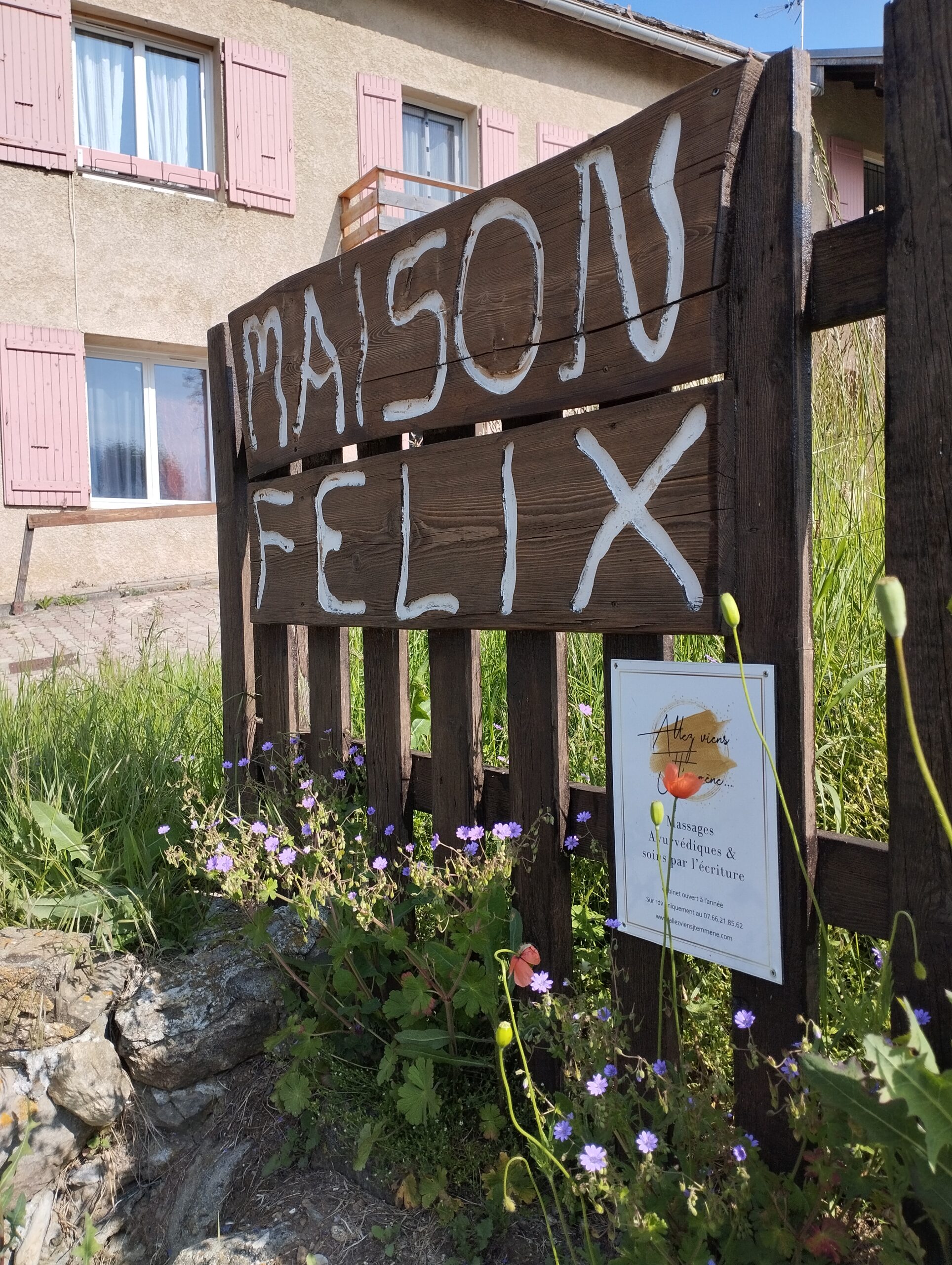 Allezviensjtemmene.com Massages ayurvediques et Ecritures Ancelle